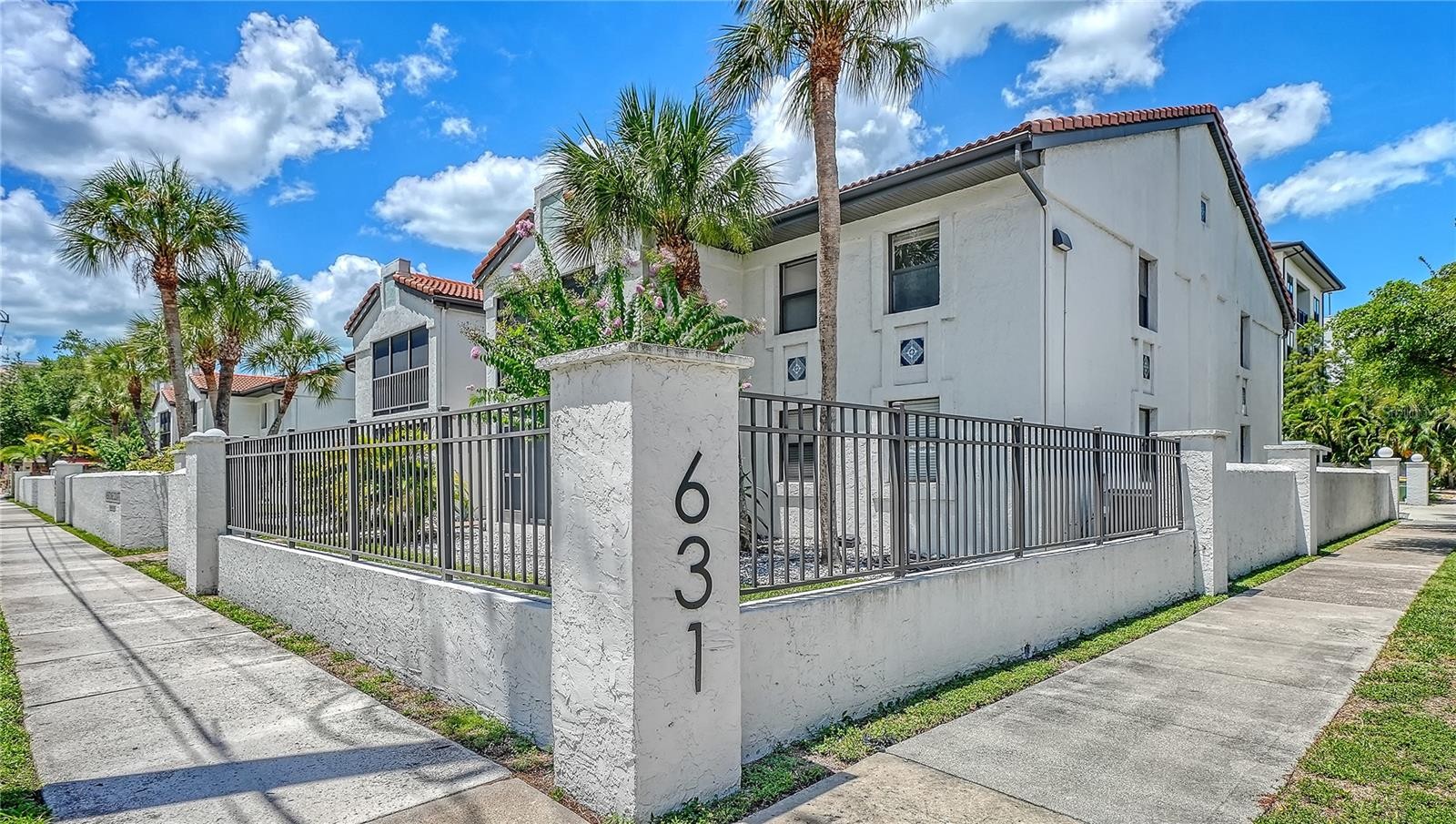 631 N ORANGE AVE #108