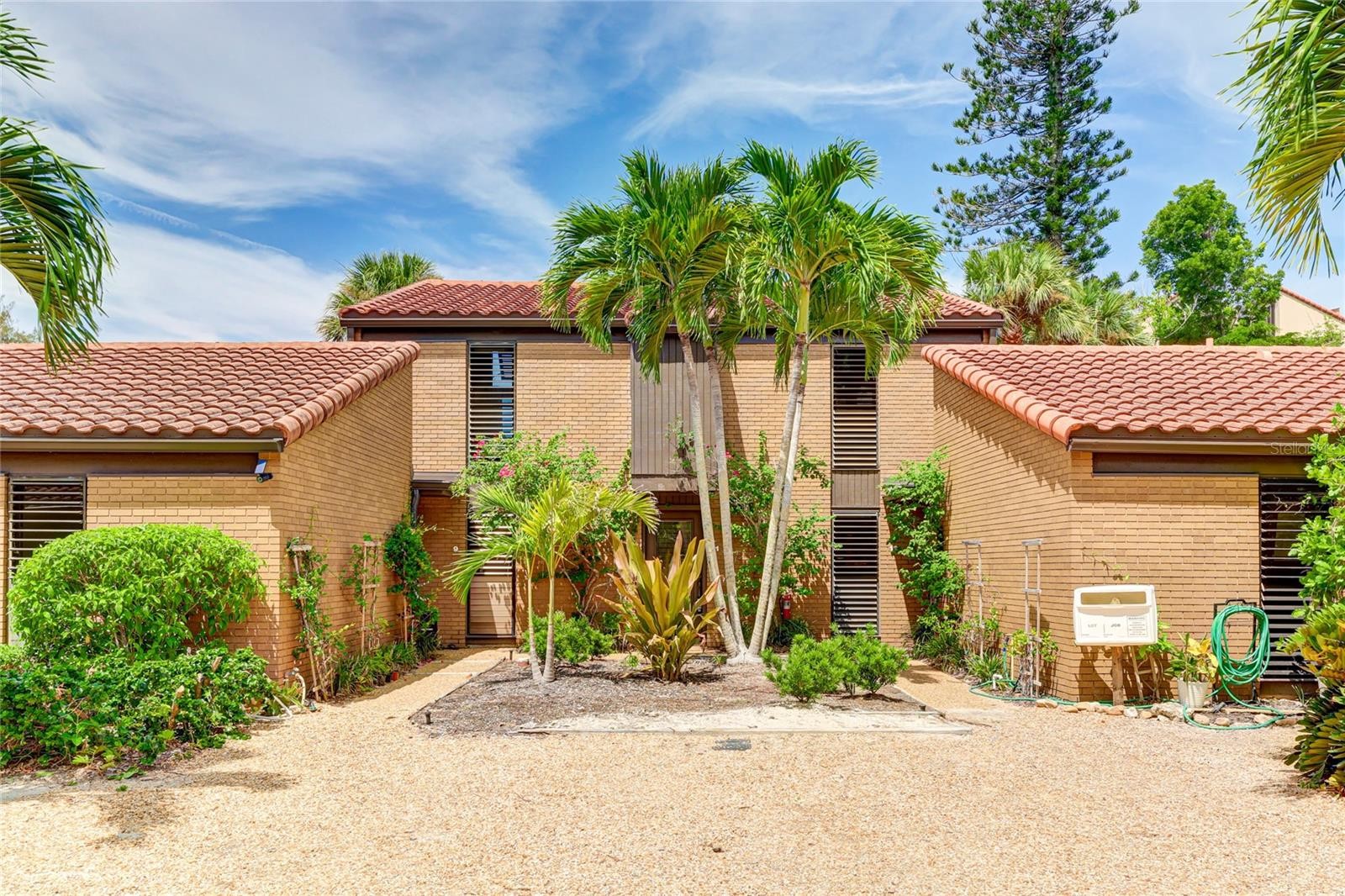 11 SANDY COVE RD #8F