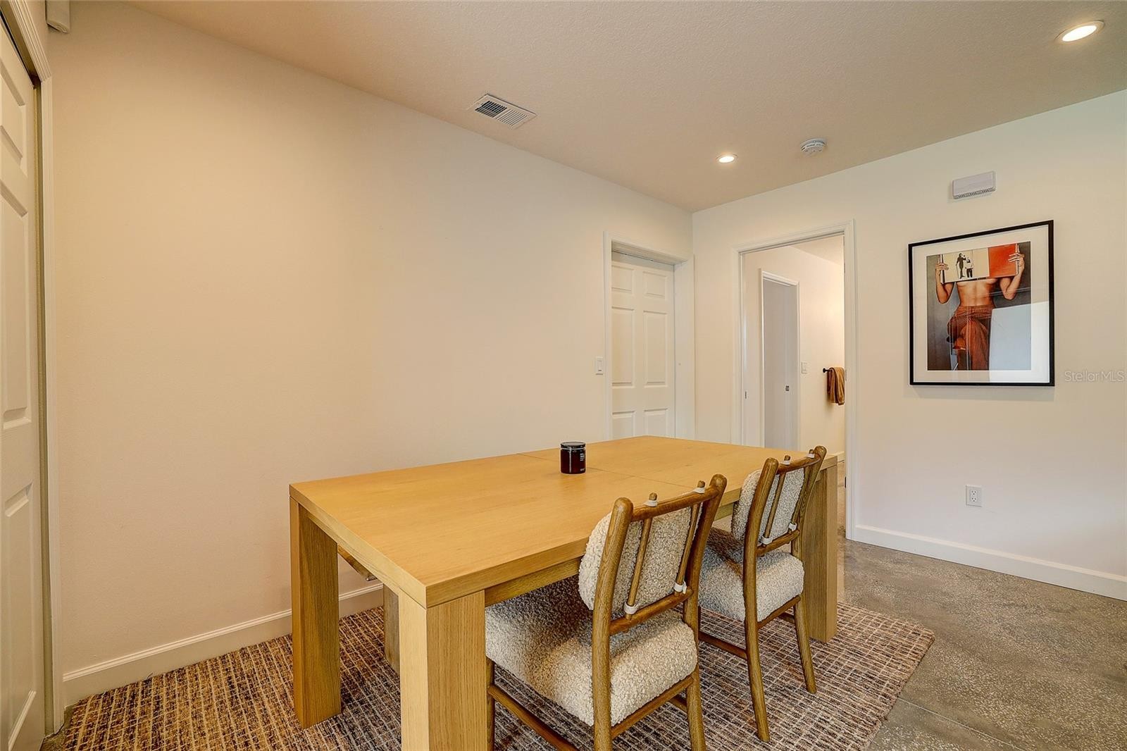 2121 PALM TER