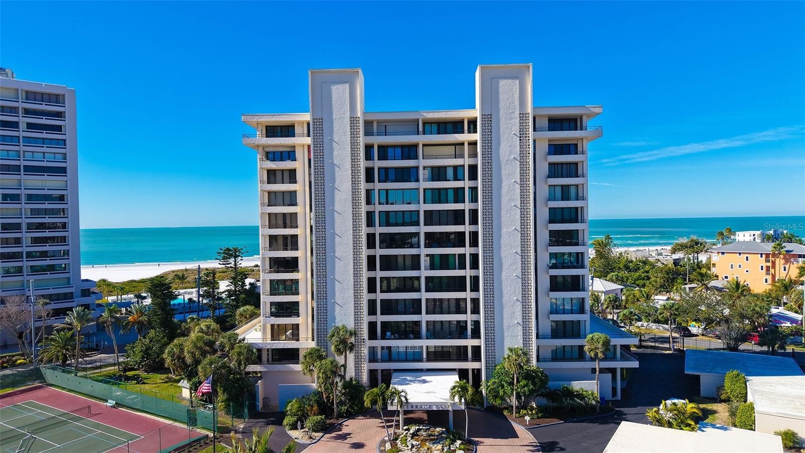5300 OCEAN BLVD #301