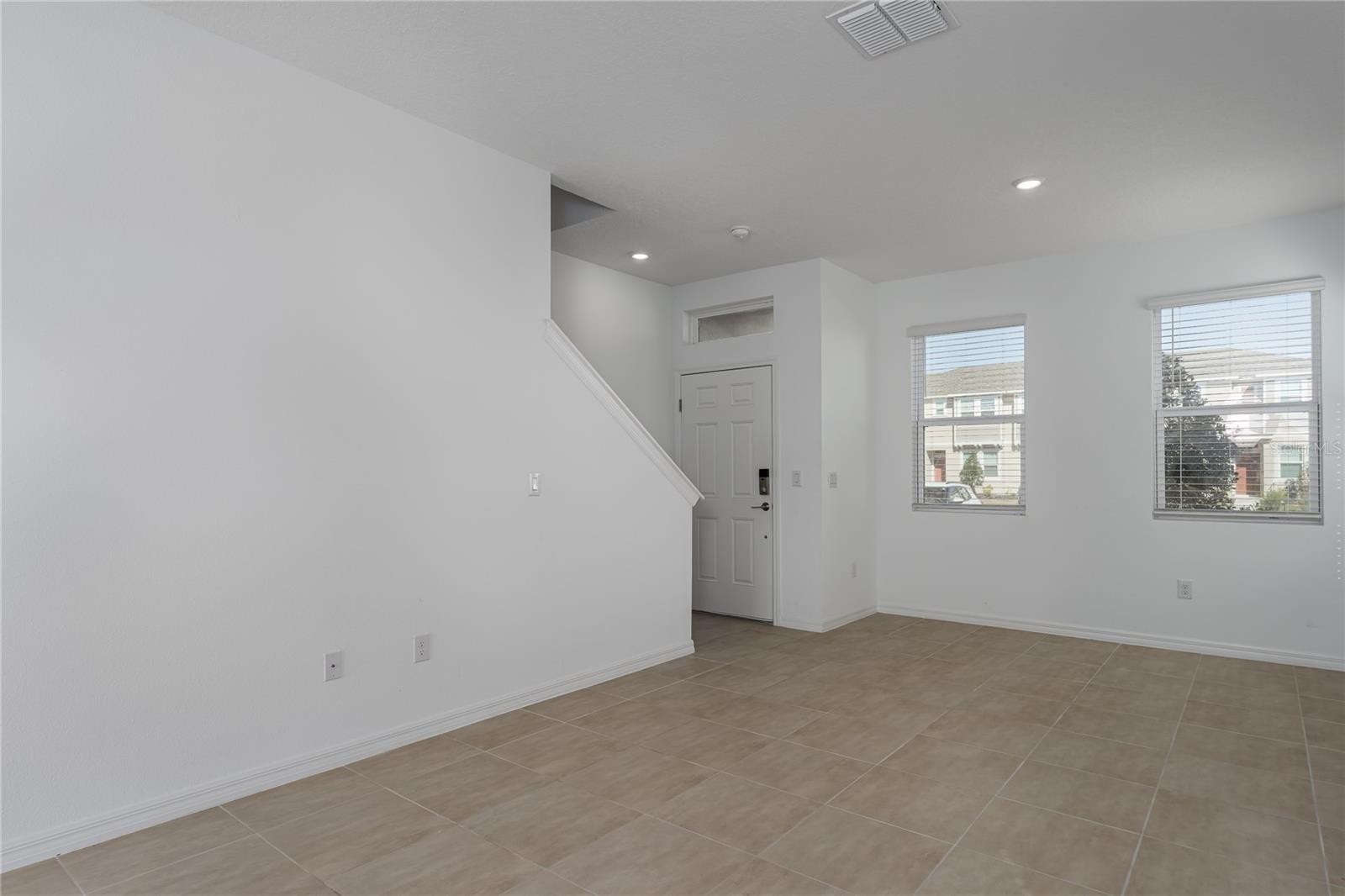 6106 FAIRMONT LN