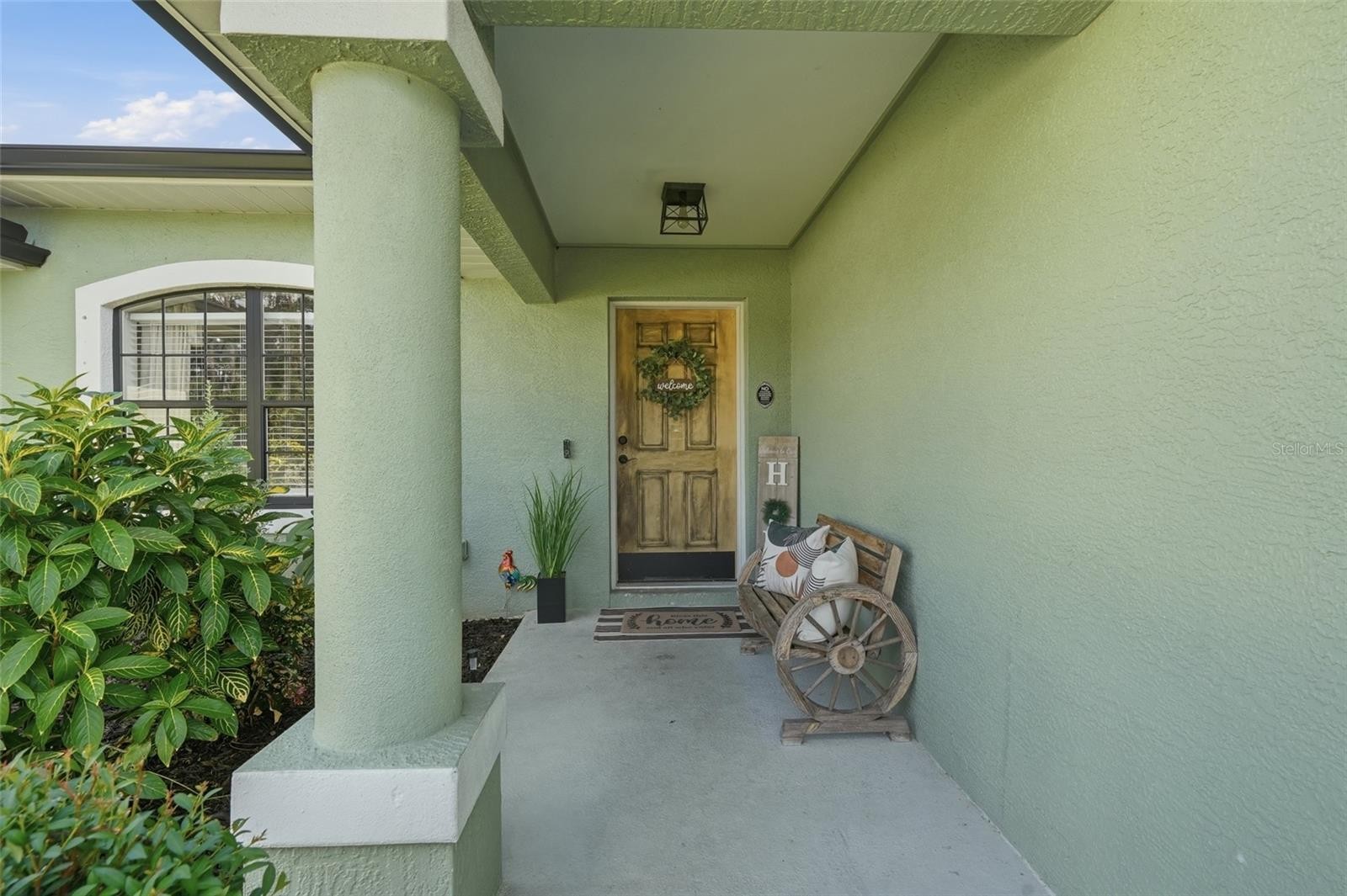 2244 PENGUIN LN
