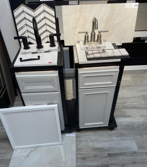 10280 SILENT NIGHT LN