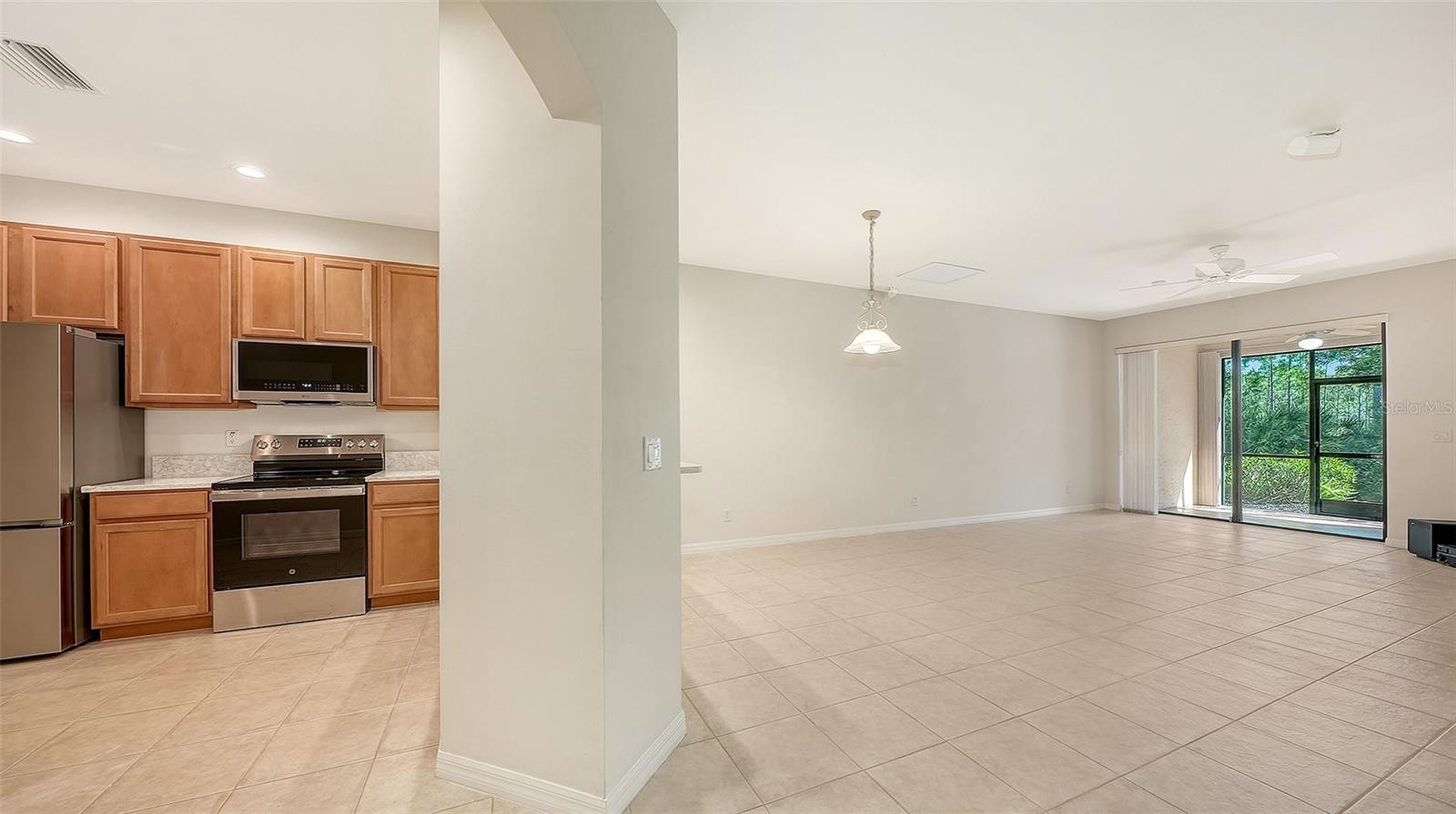 1821 BATELLO DR