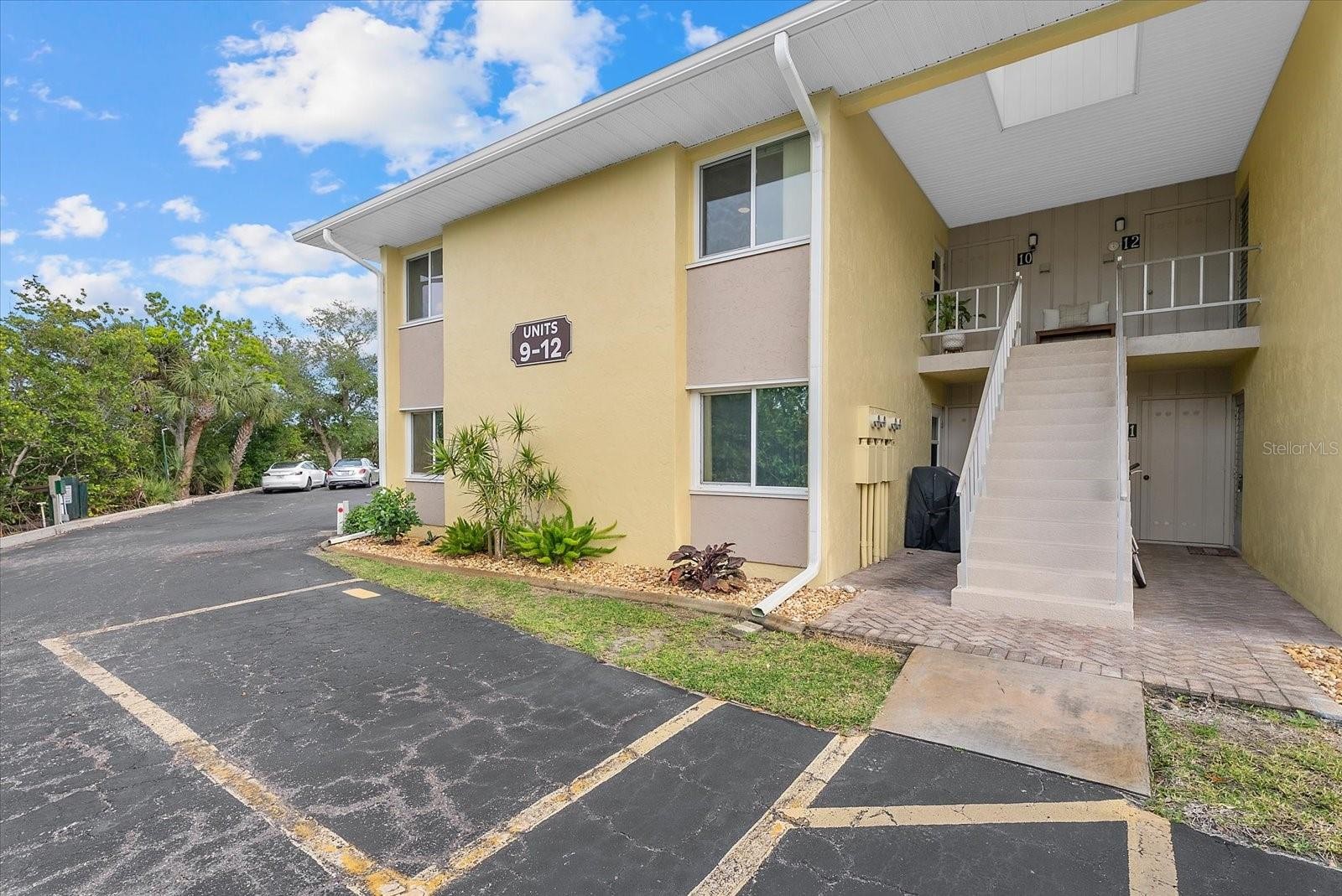 101 LOUELLA LN #10