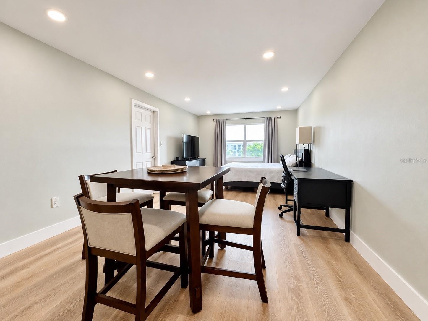 4113 LAKE BAYSHORE DR #C409