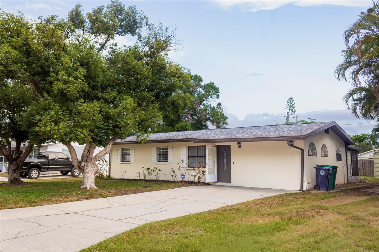 1204 23RD AVE W
