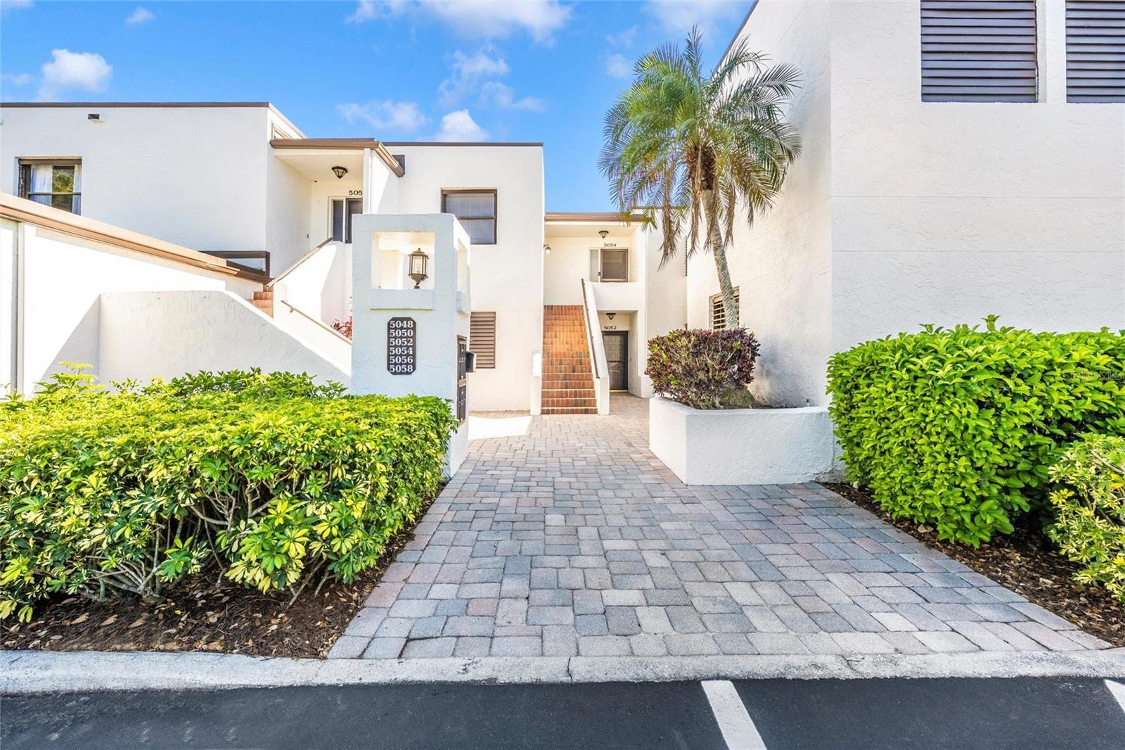 5052 MARSH FIELD RD #9