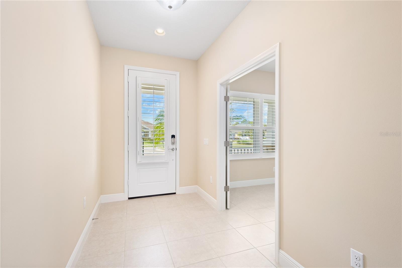 3835 AUTUMN FERN TER