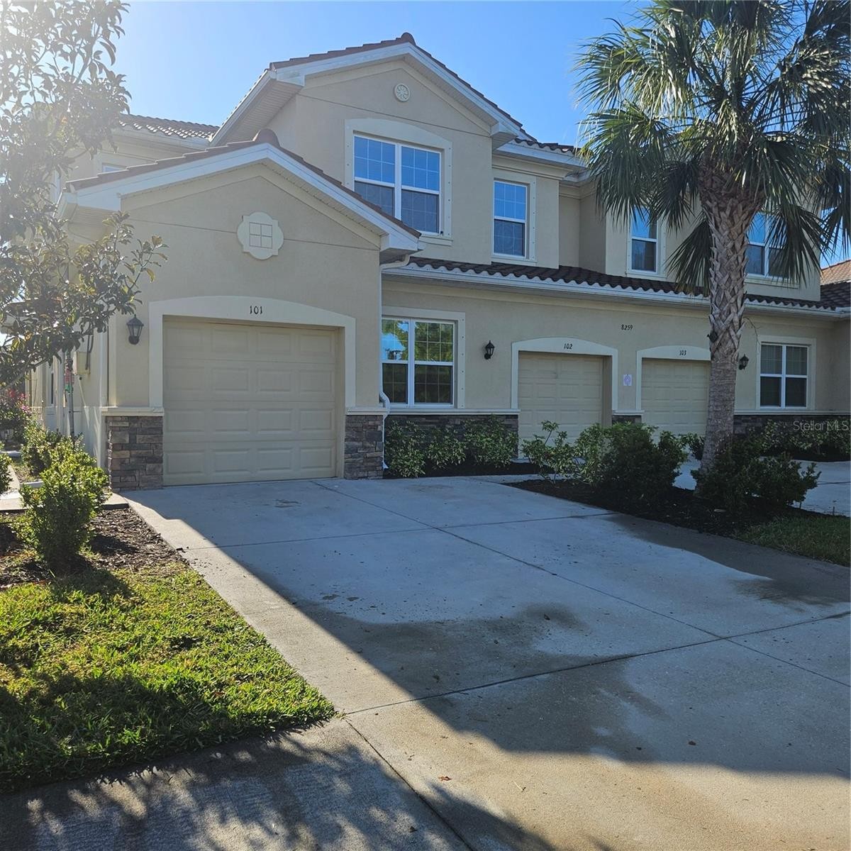 8259 ENCLAVE WAY #101