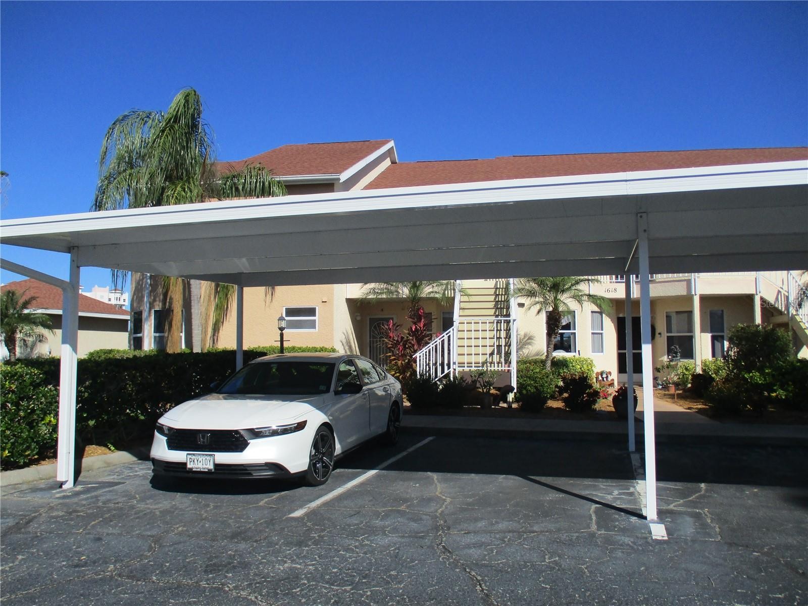 1620 FAIRWAY TRCE #A