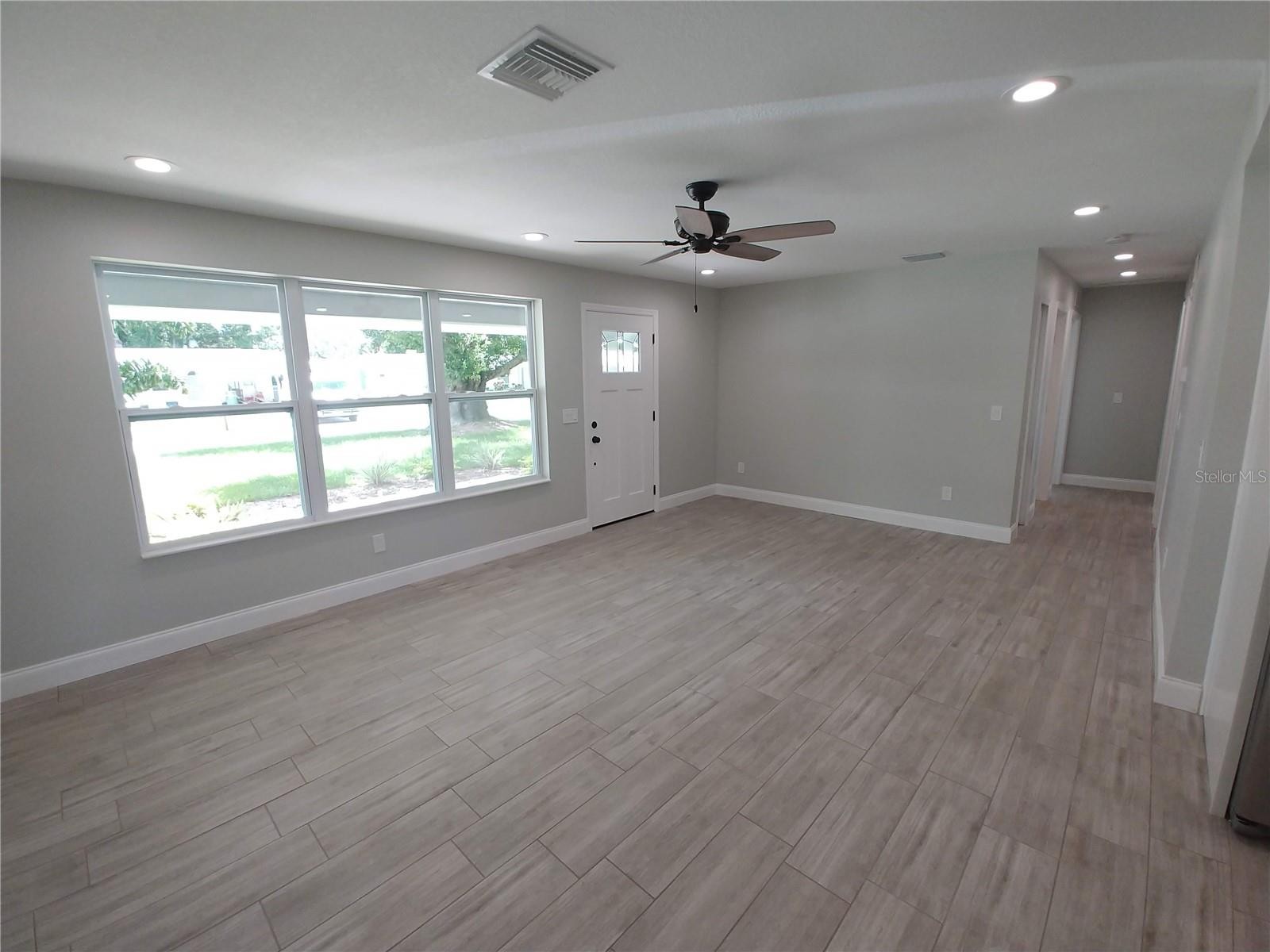 4027 CONDOR LN