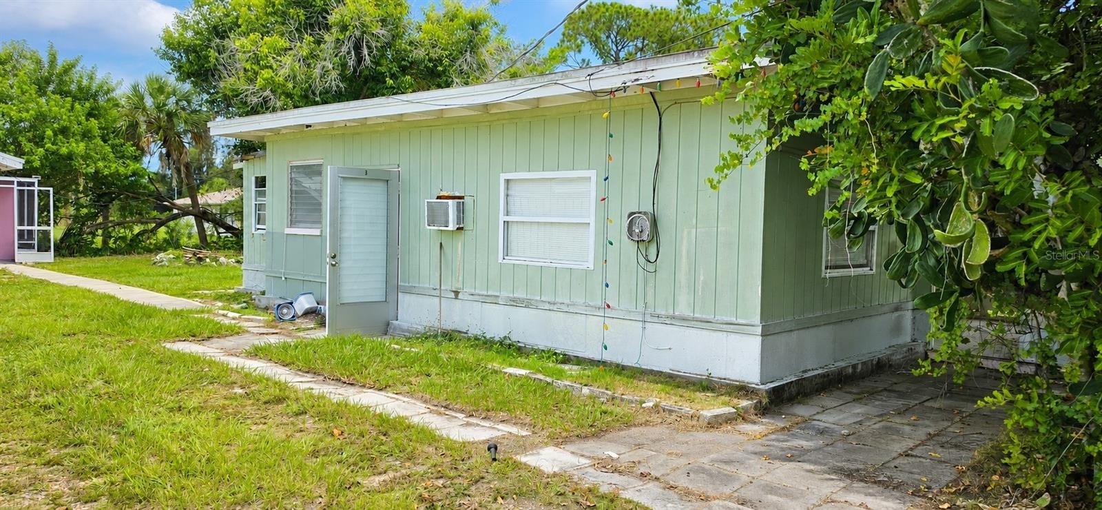 12142 MARGARITA AVE