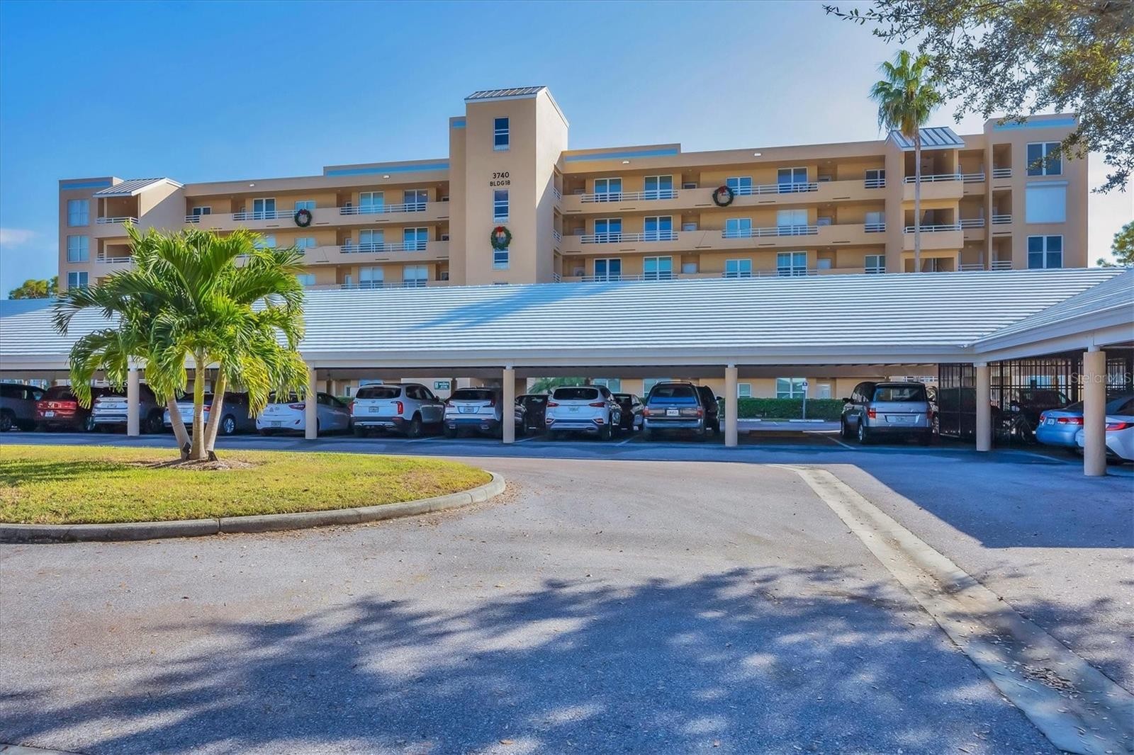 3740 PINEBROOK CIR #604