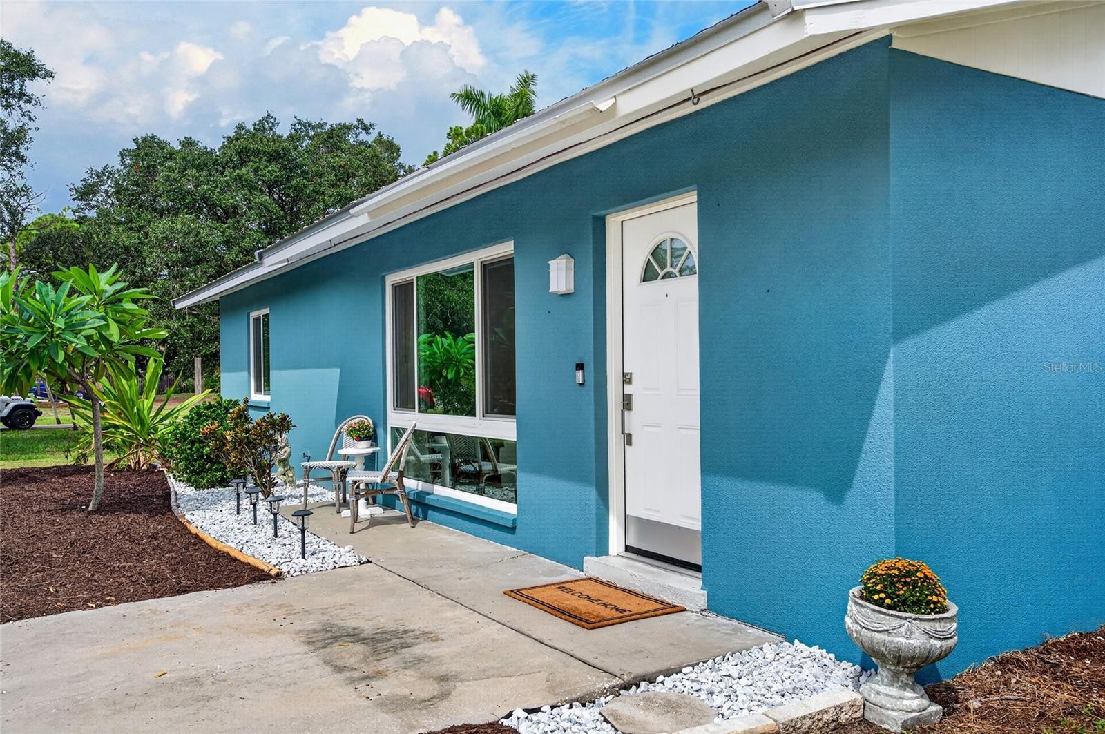 1322 MANASOTA BEACH RD