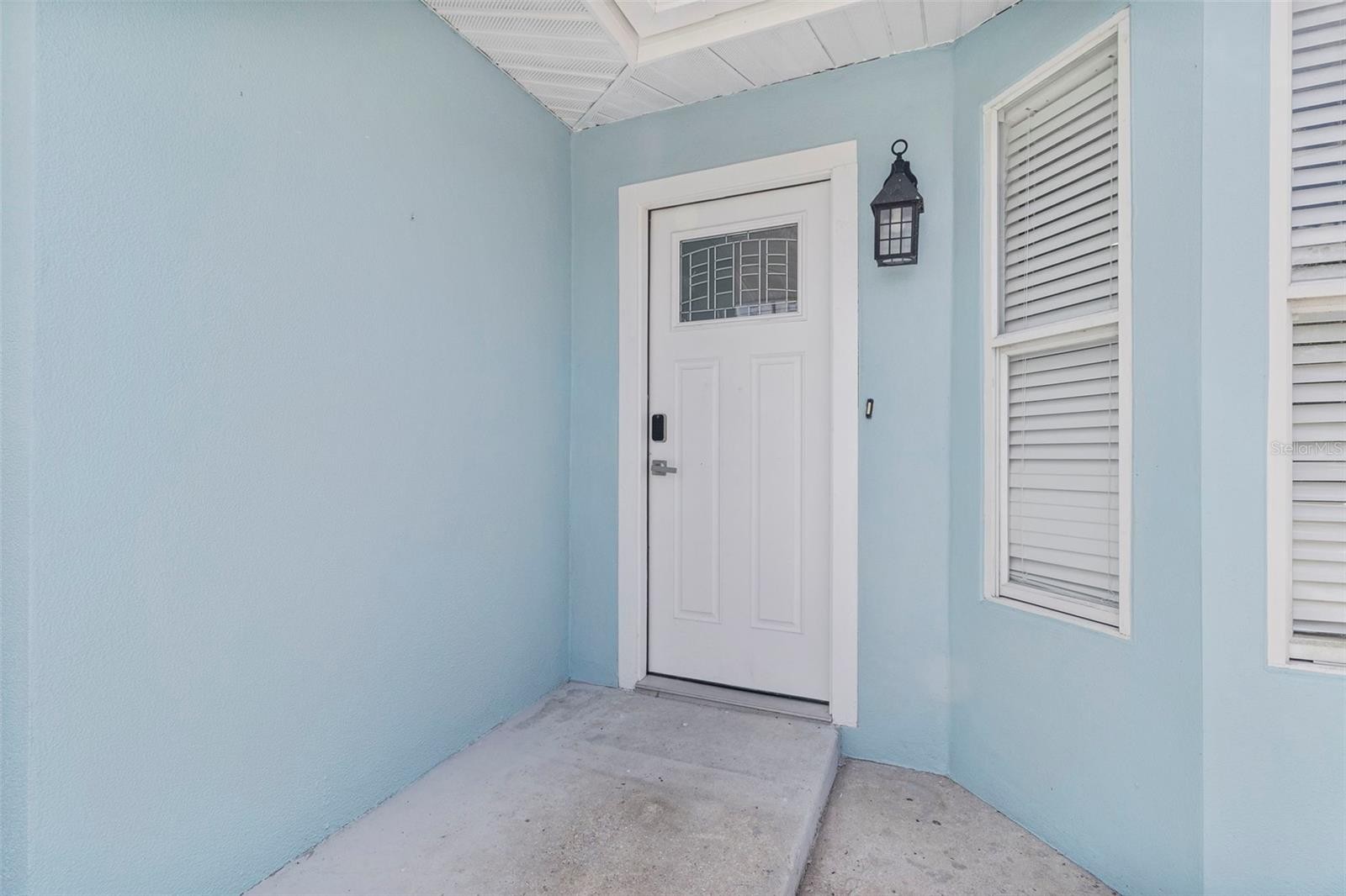 112 ROSE ST