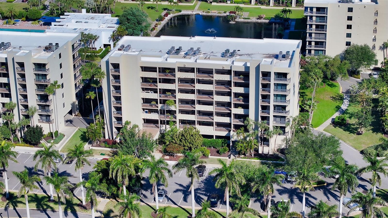 1095 GULF OF MEXICO DR #104
