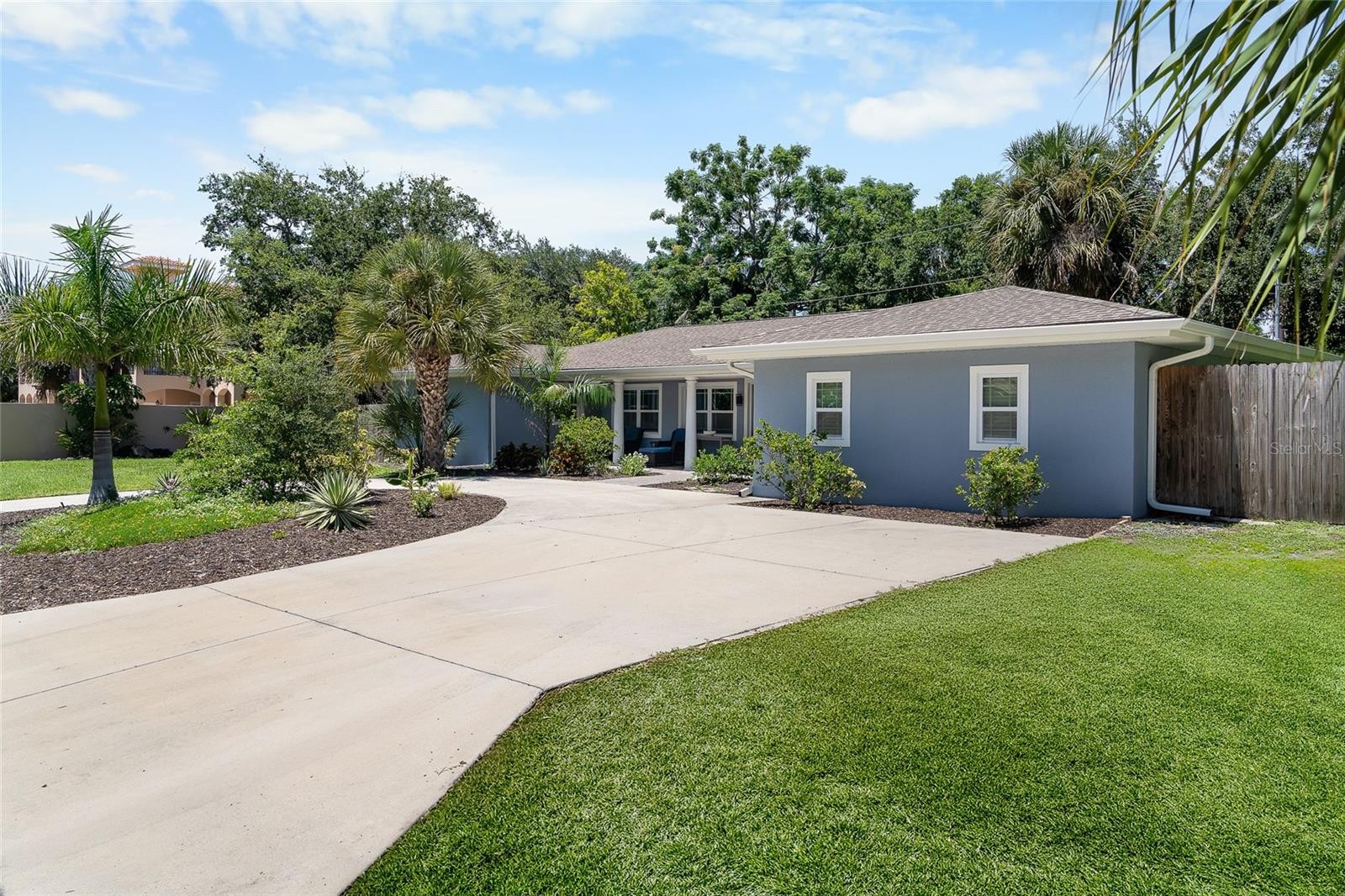 771 INDIAN BEACH CIR