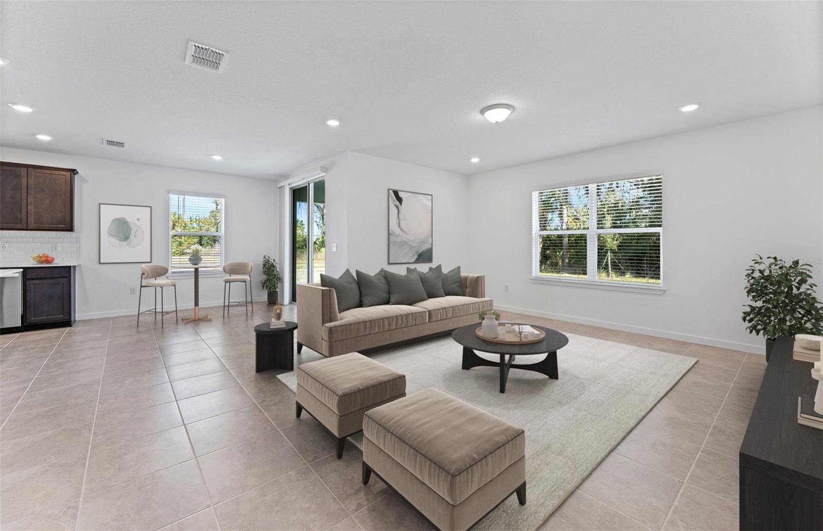 10826 SAPPHIRE BREEZE CV