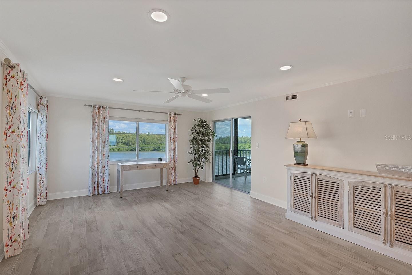 9397 MIDNIGHT PASS RD #501