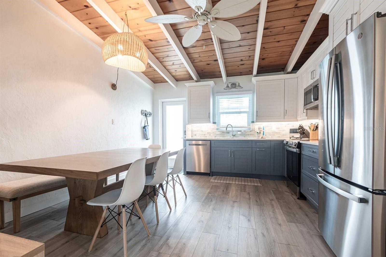 6006 MIDNIGHT PASS RD #44