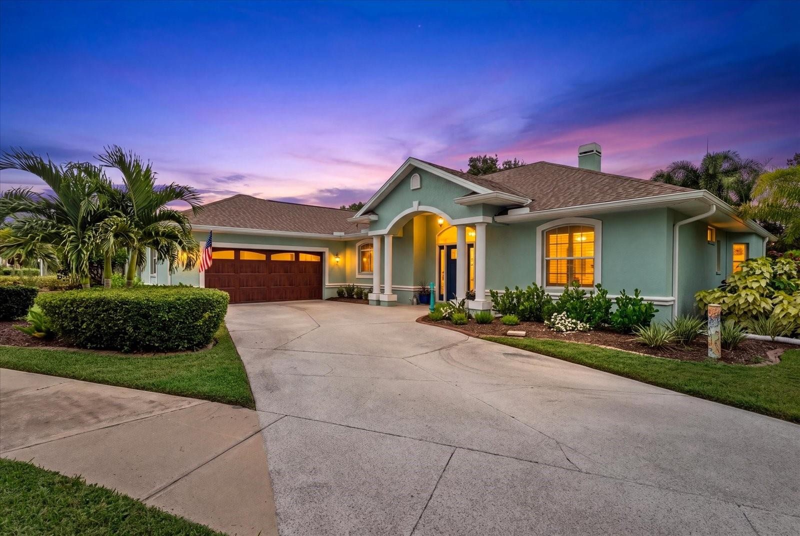2166 SONOMA DR E