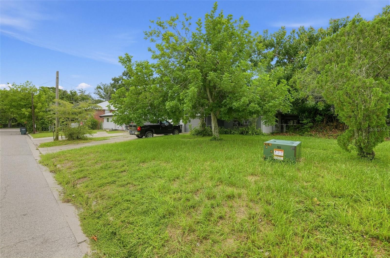2219 11TH AVE W