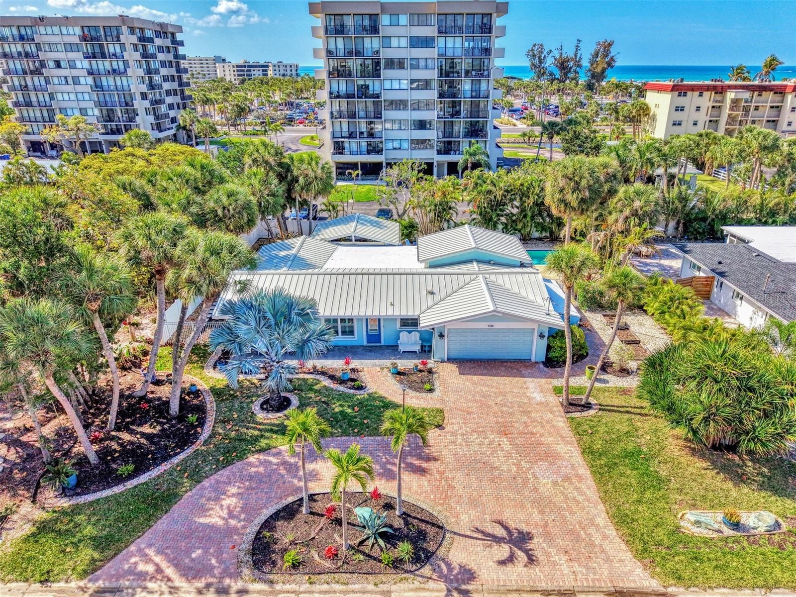 5628 CAPE LEYTE DR