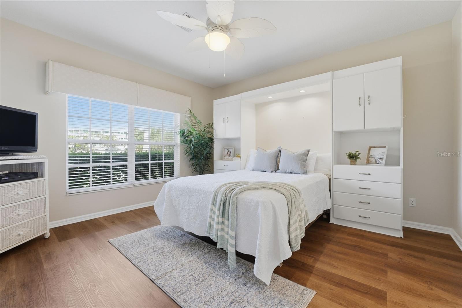 291 HIDDEN BAY DR #101