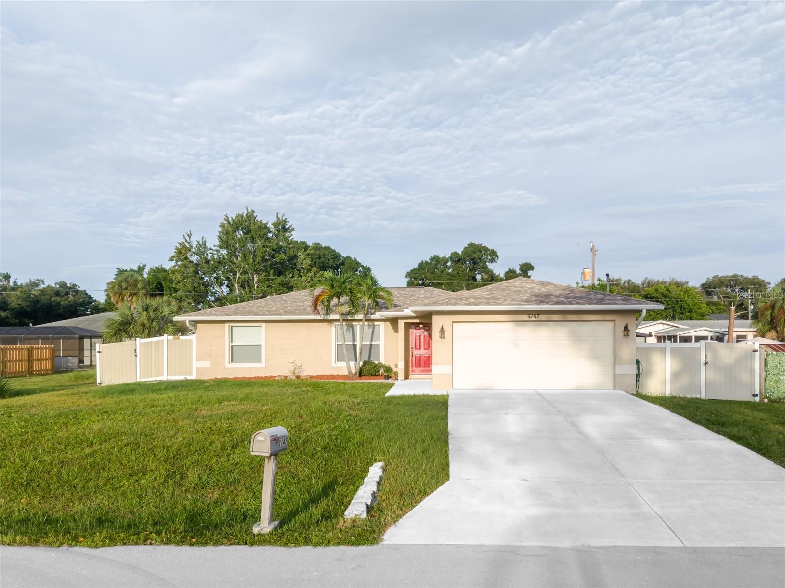3147 LOBELIA RD