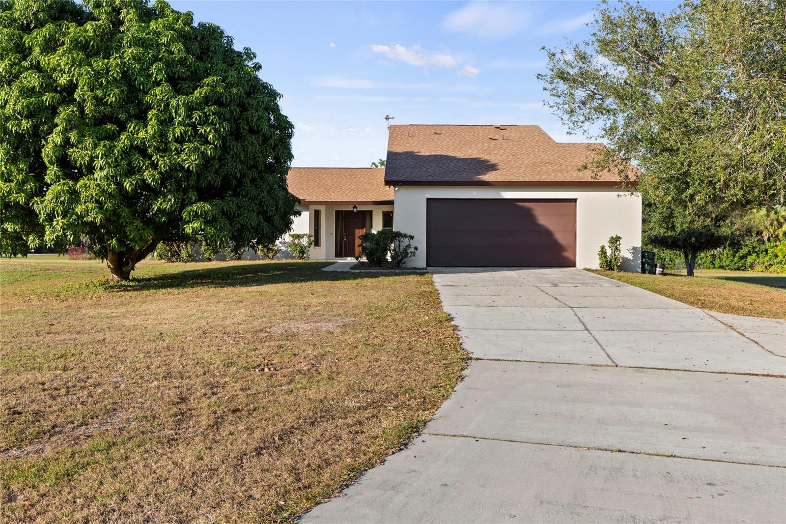 4004 HIDDEN RIVER LN