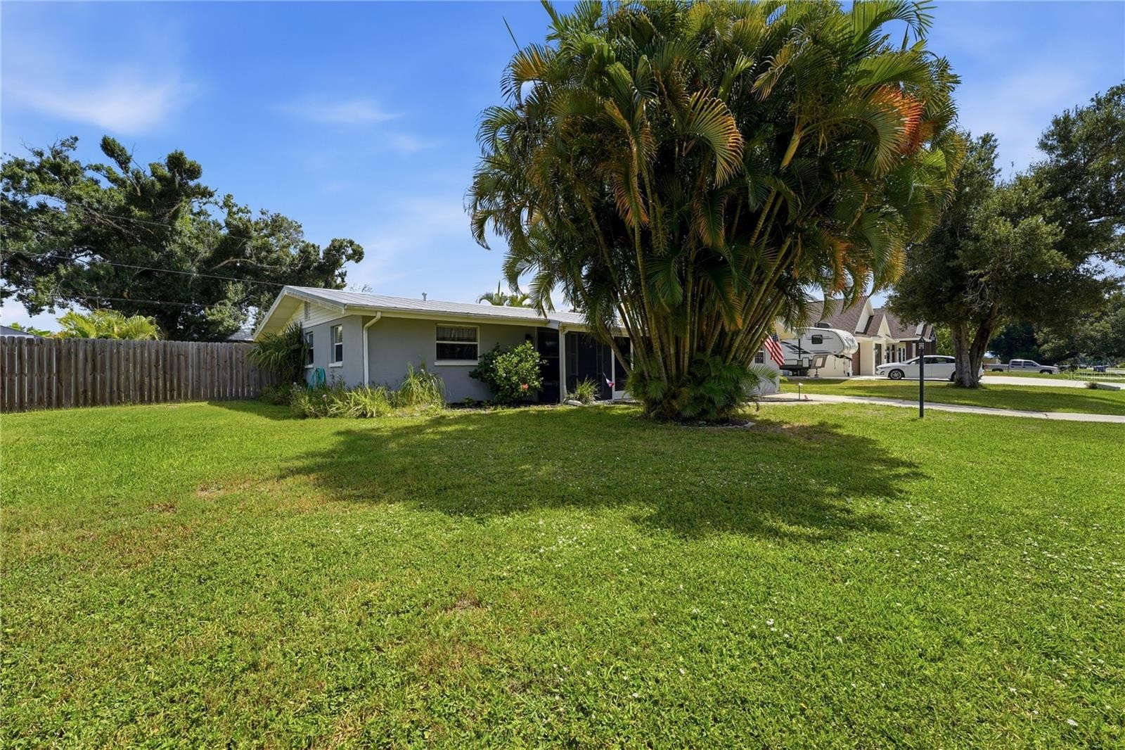 459 E BAFFIN DR