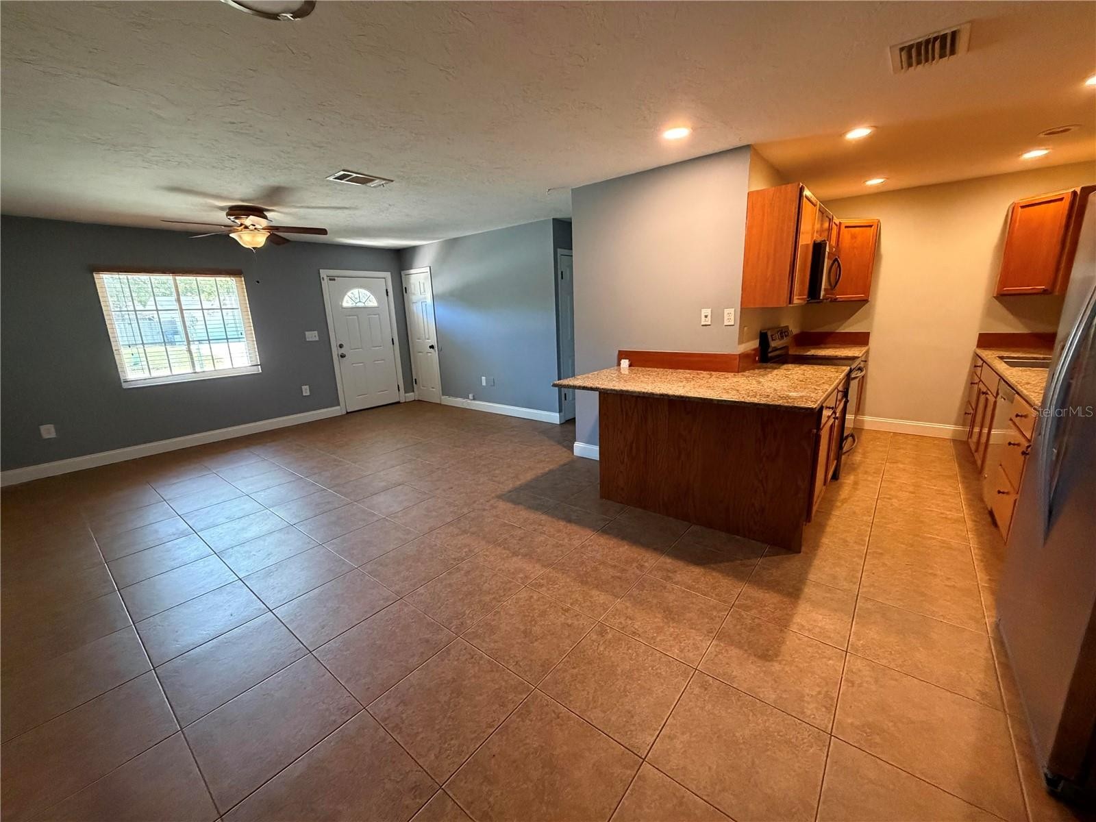 3965 CORONA LN