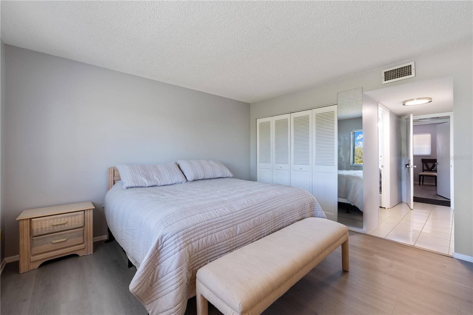 1540 GLEN OAKS DR E #B326