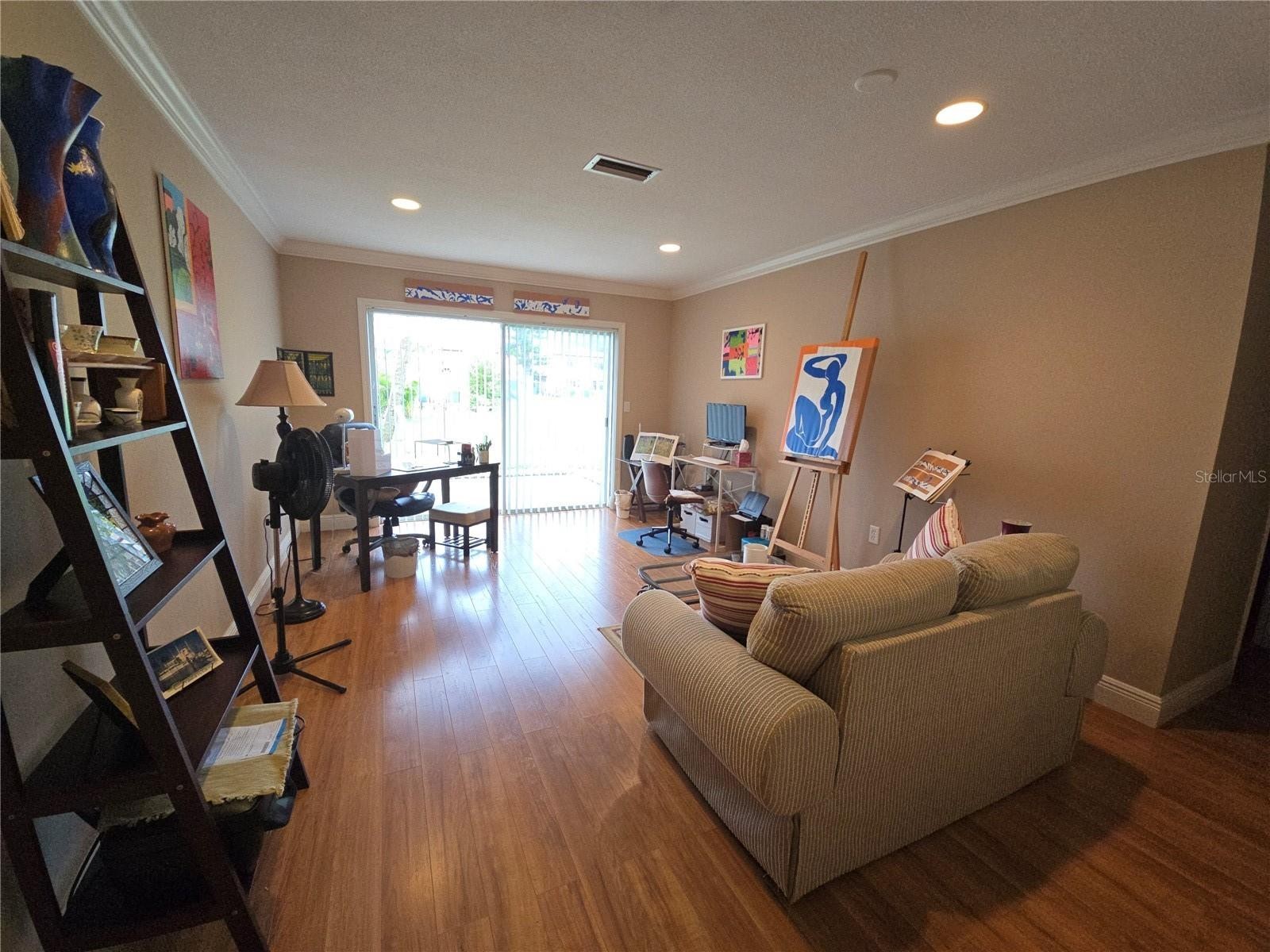 5064 LIVE OAK CIR #5064
