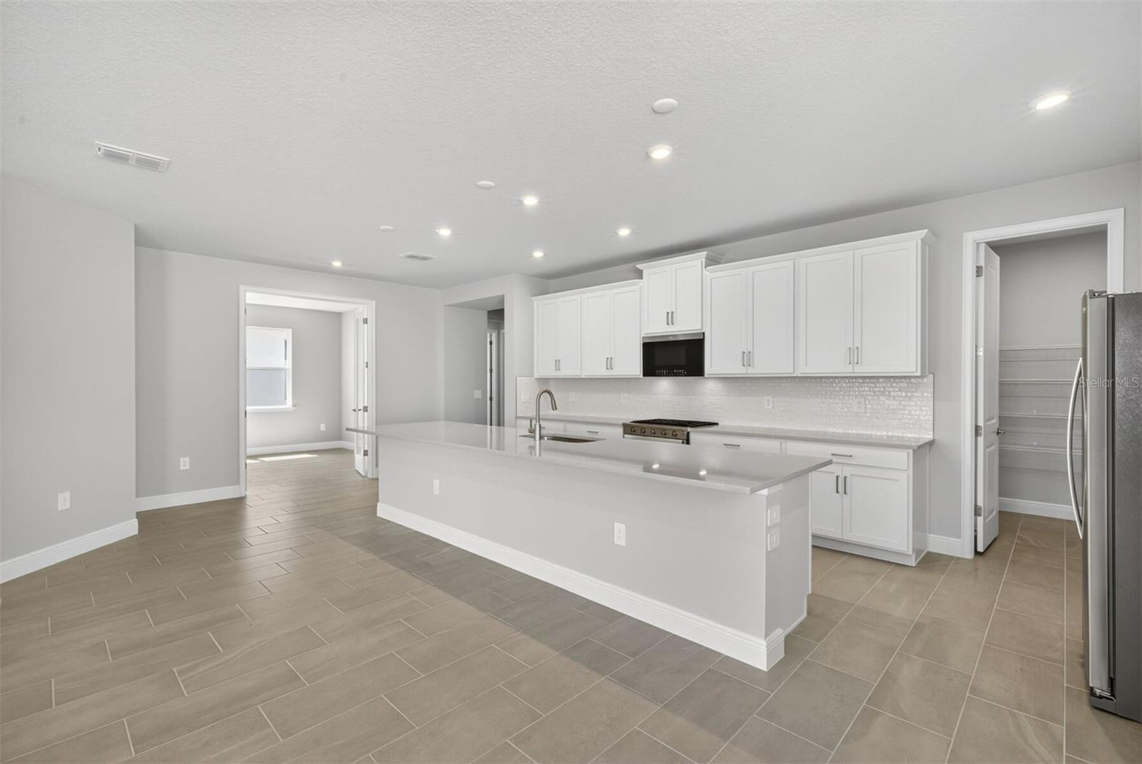 11982 STARBRIGHT PATH