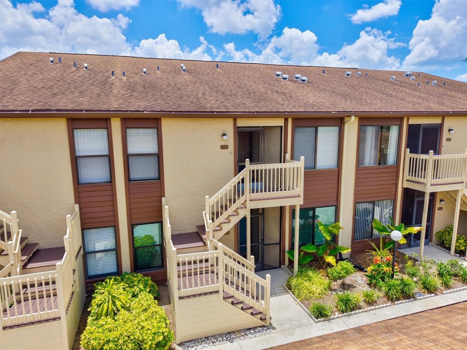 5713 AVISTA DR #4112