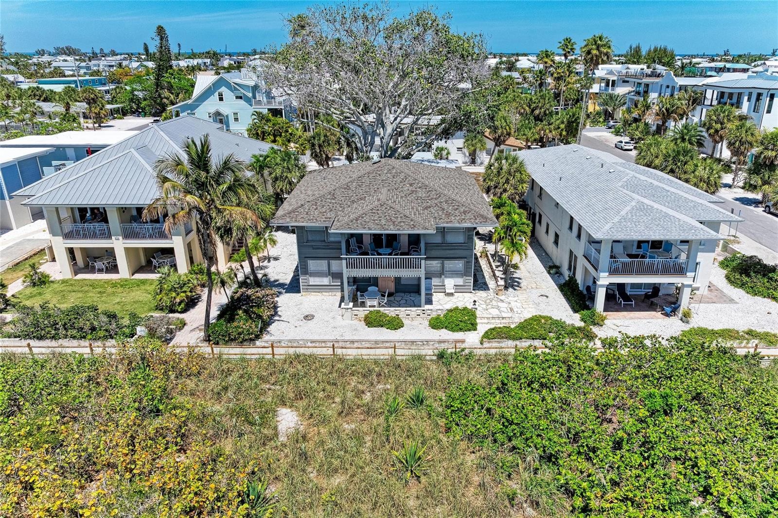 102 PALMETTO AVE