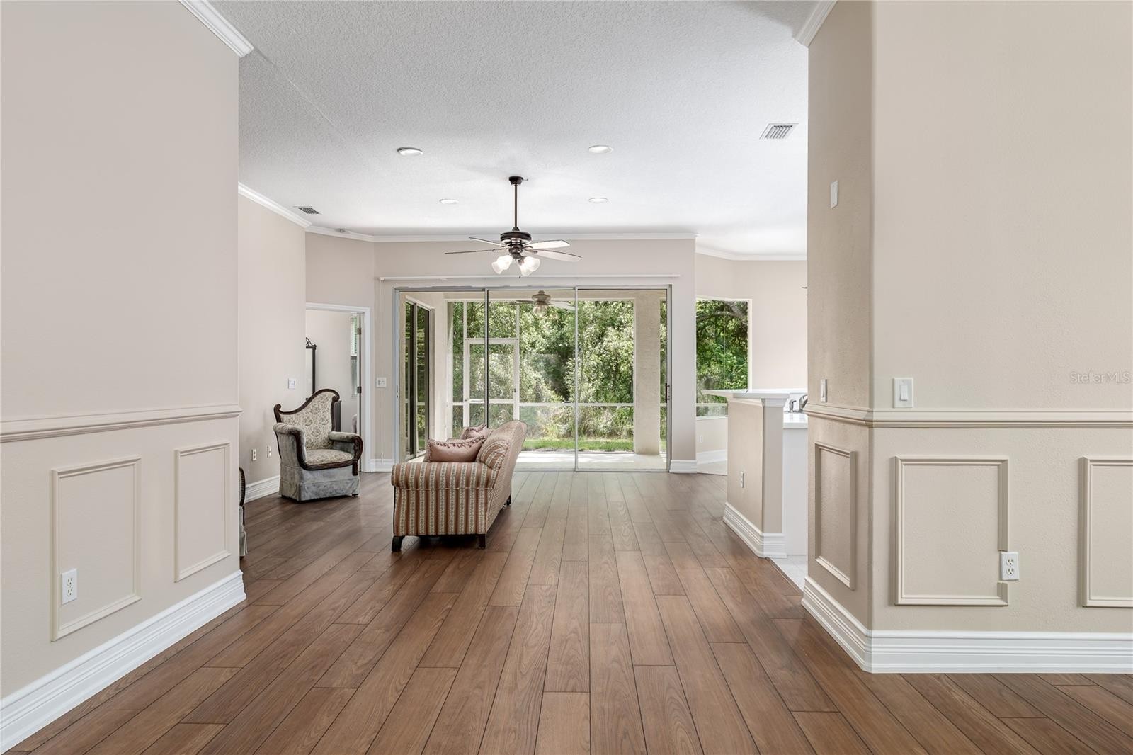 3208 WOODLAND FERN DR