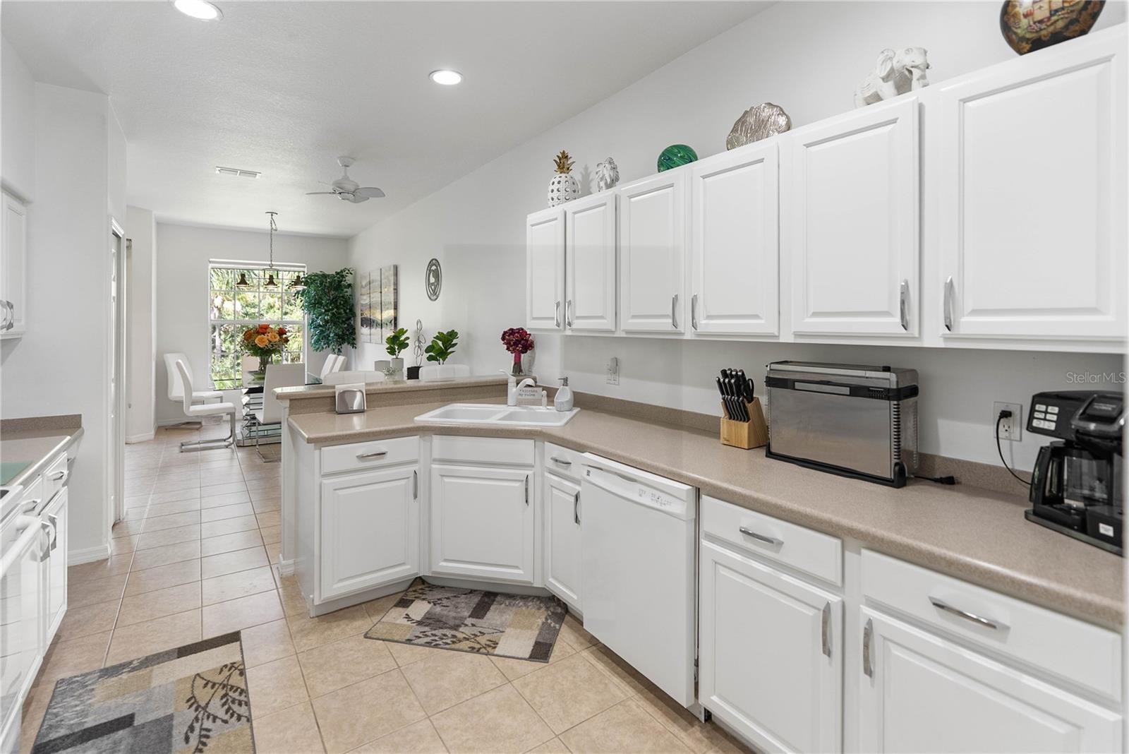 6989 PROSPERITY CIR #2103