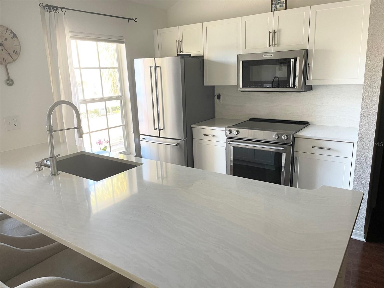 4275 CASTLEBRIDGE LN #1324