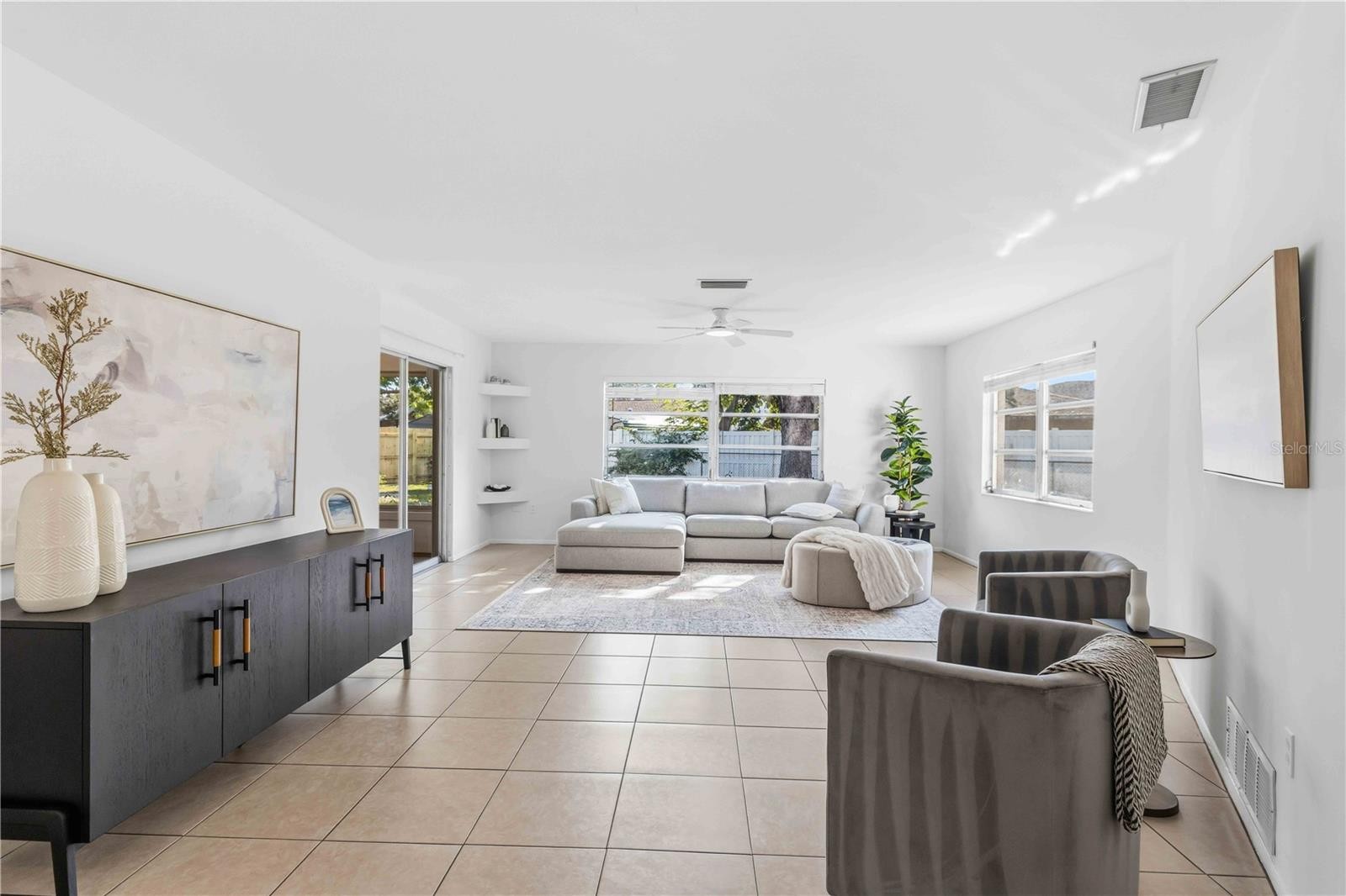 530 SAINT ANDREWS DR