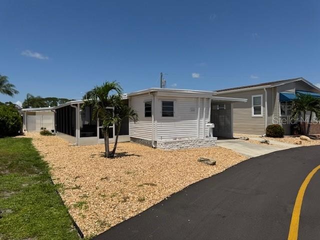 251 SOUTHWINDS DR