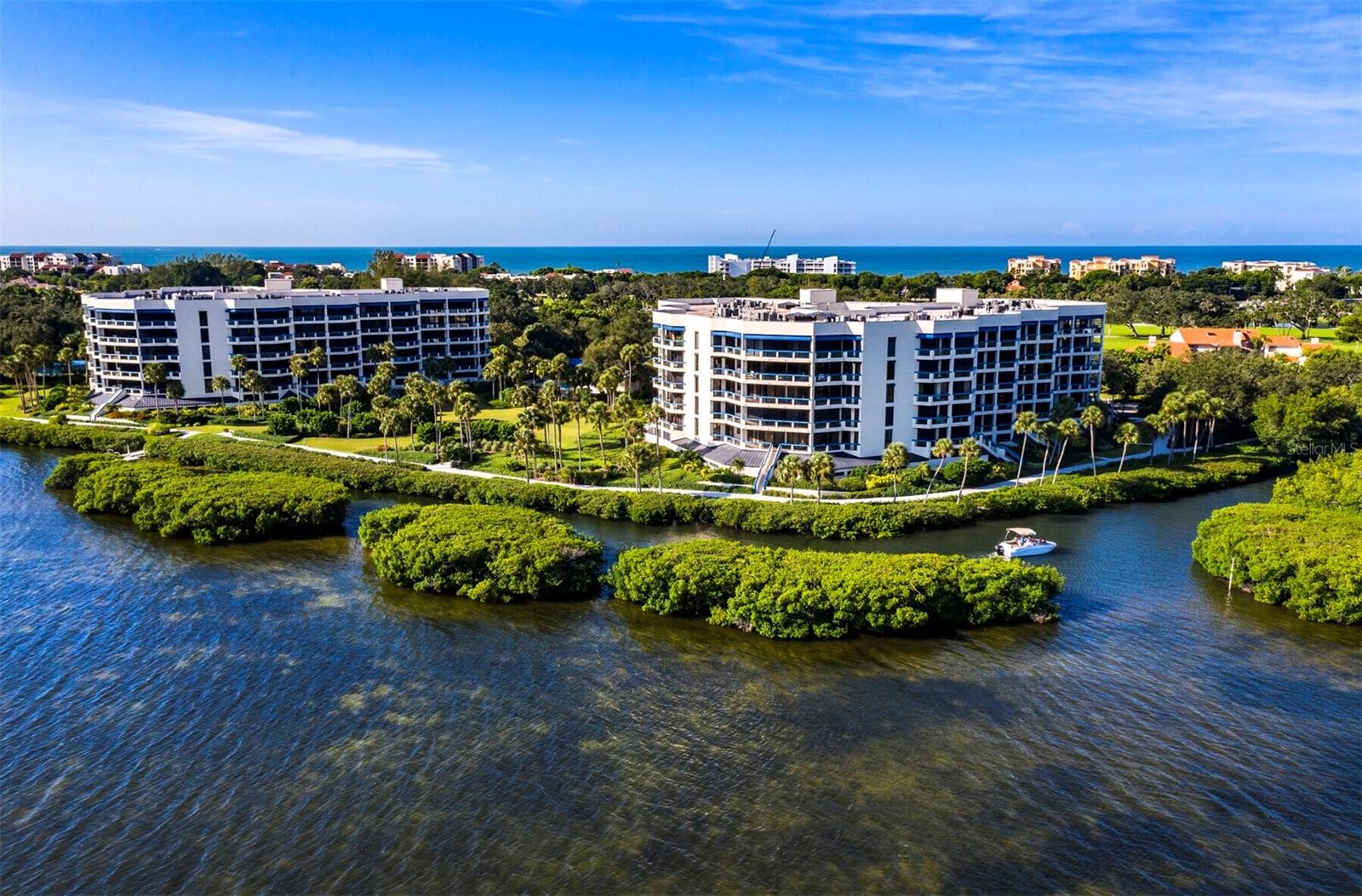 2020 HARBOURSIDE DR #457