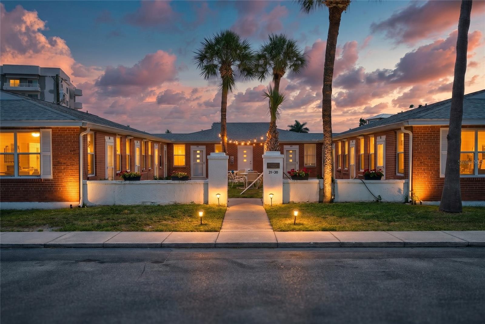 908 VILLAS DR #23