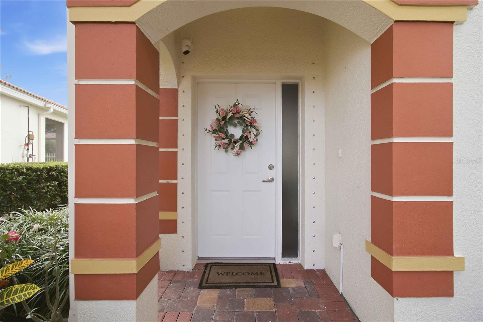 7325 FOUNTAIN PALM CIR #7325