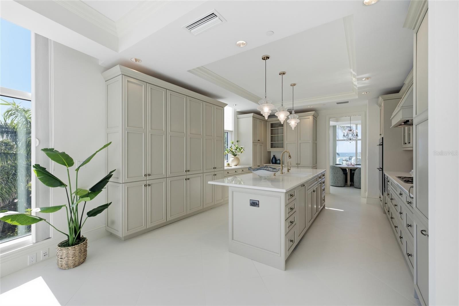 2251 GULF OF MEXICO DR #301