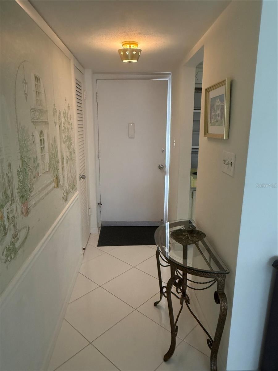 775 JOHN RINGLING BLVD ## 33