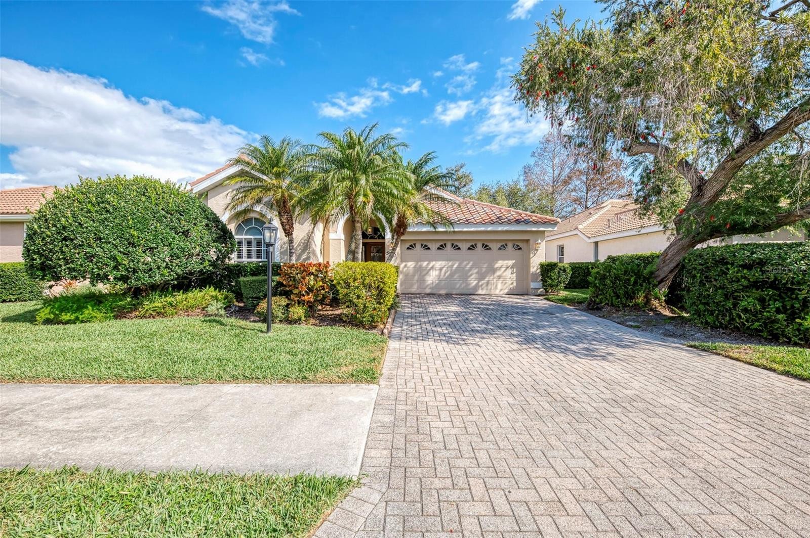 5271 HIGHBURY CIR