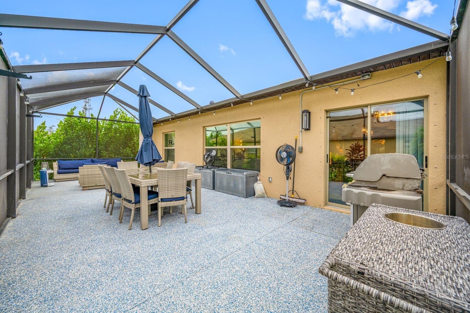 6022 TREMEZA PL